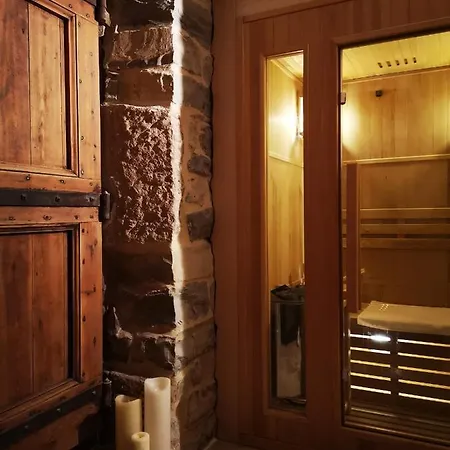 Maison De Ville Dans Le Coeur De Millau-spa Prive *